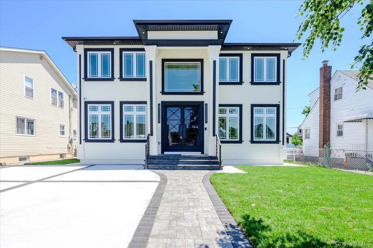 Photograph of 64 Landau Avenue