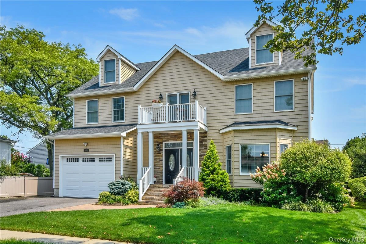 Photograph of 954 Glenridge Avenue