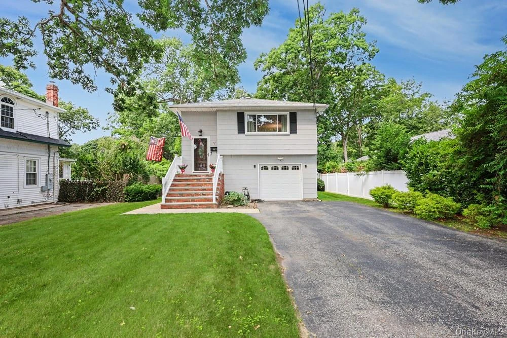 Photograph of 555 Windsor Avenue