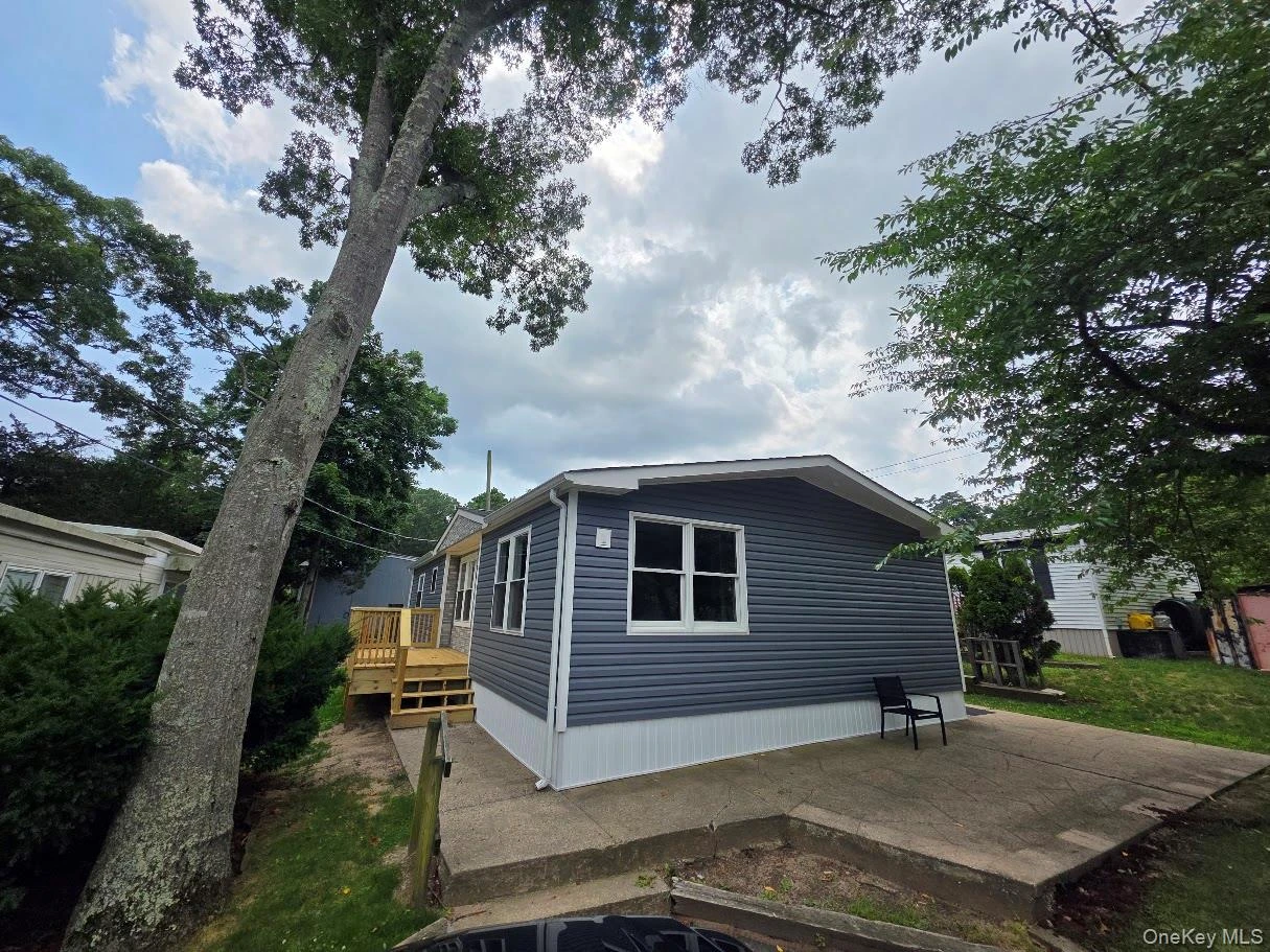 Photograph of 309-15 Fanning Boulevard