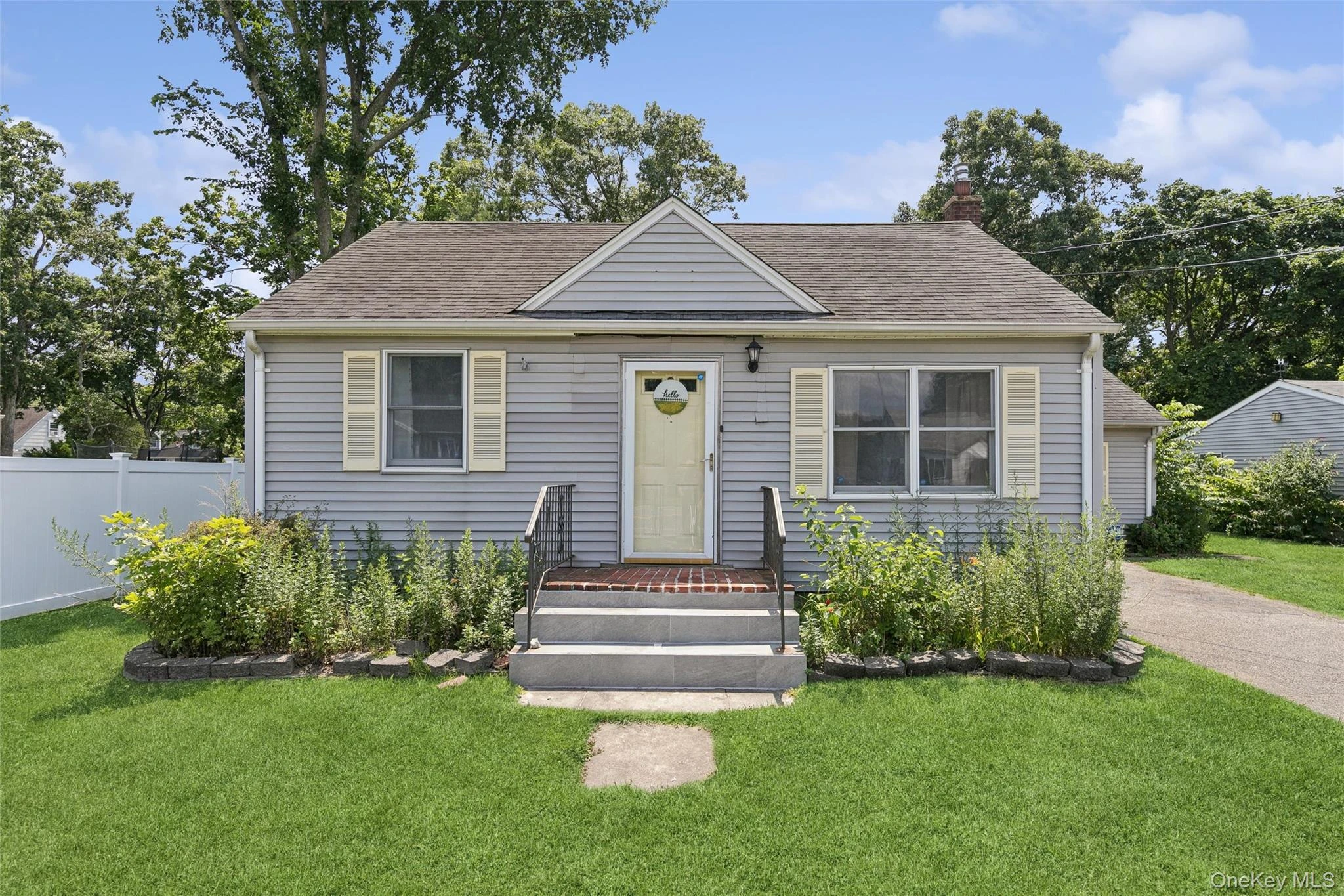 Photograph of 8 Beecher Avenue
