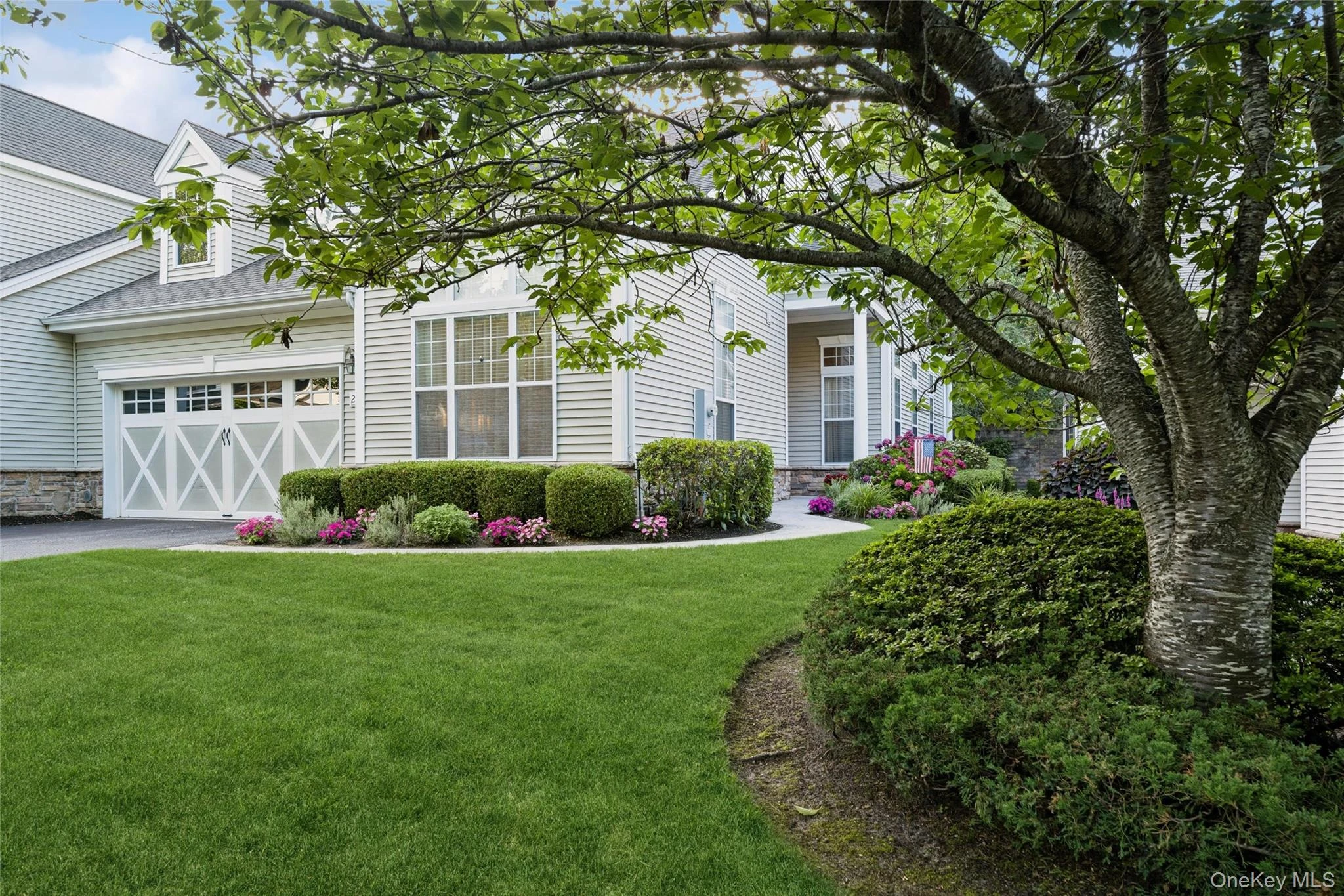 Photograph of 228 Sonata Court