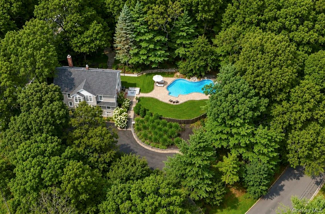 Photograph of 79 Oakside Road