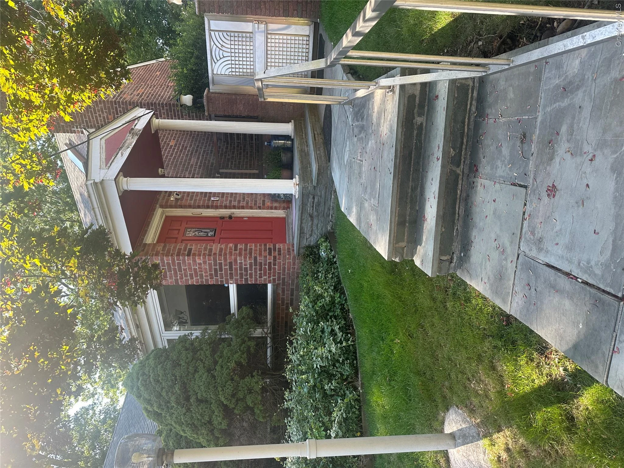 Photograph of 193-25 Keno Avenue