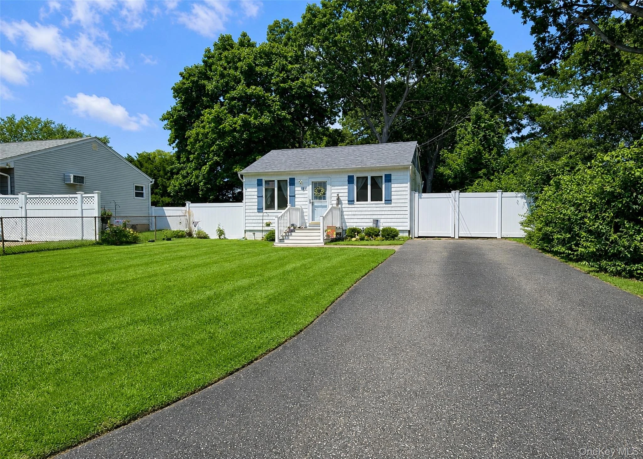 Photograph of 11 Cooke Avenue
