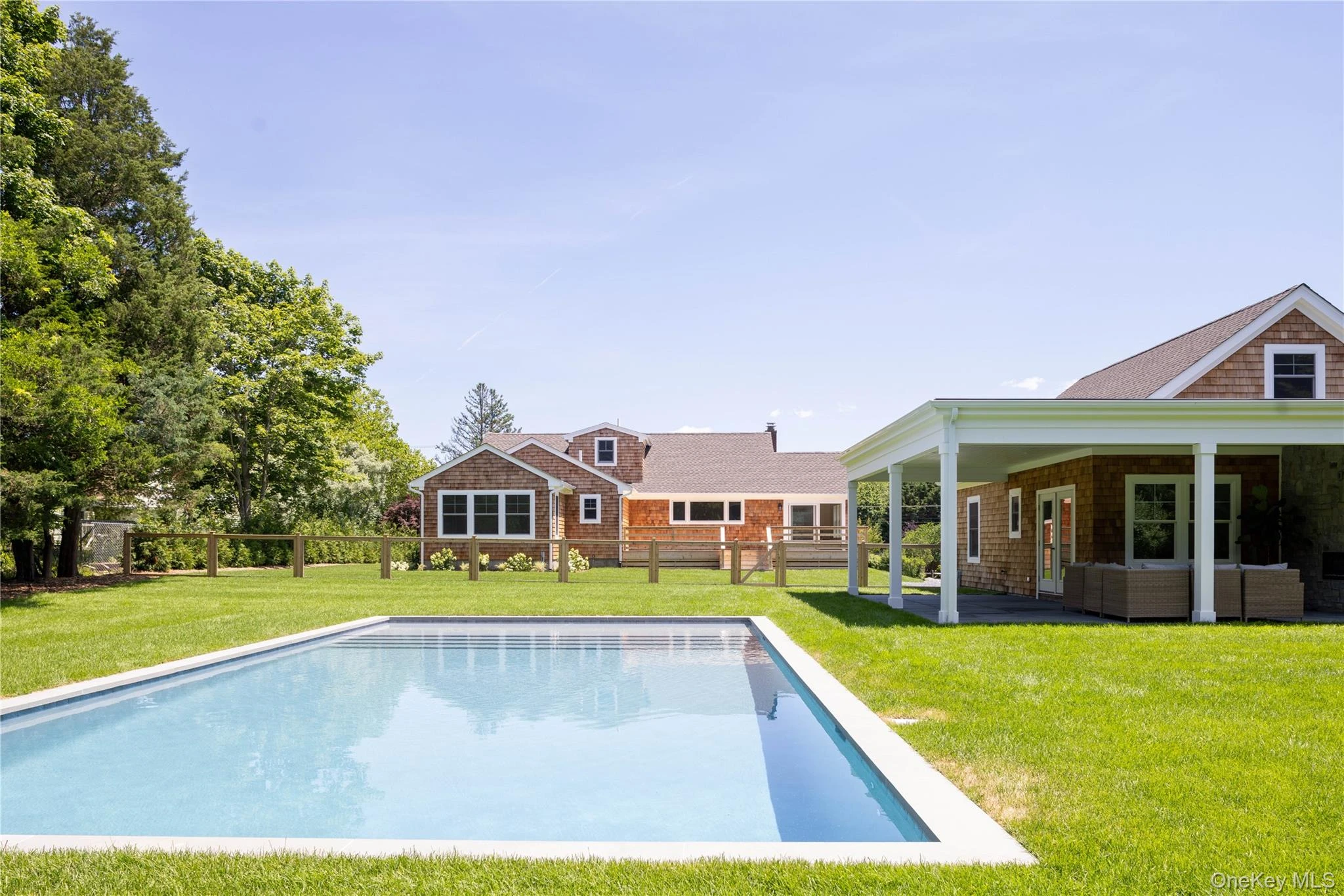Photograph of 605 Cedar Drive