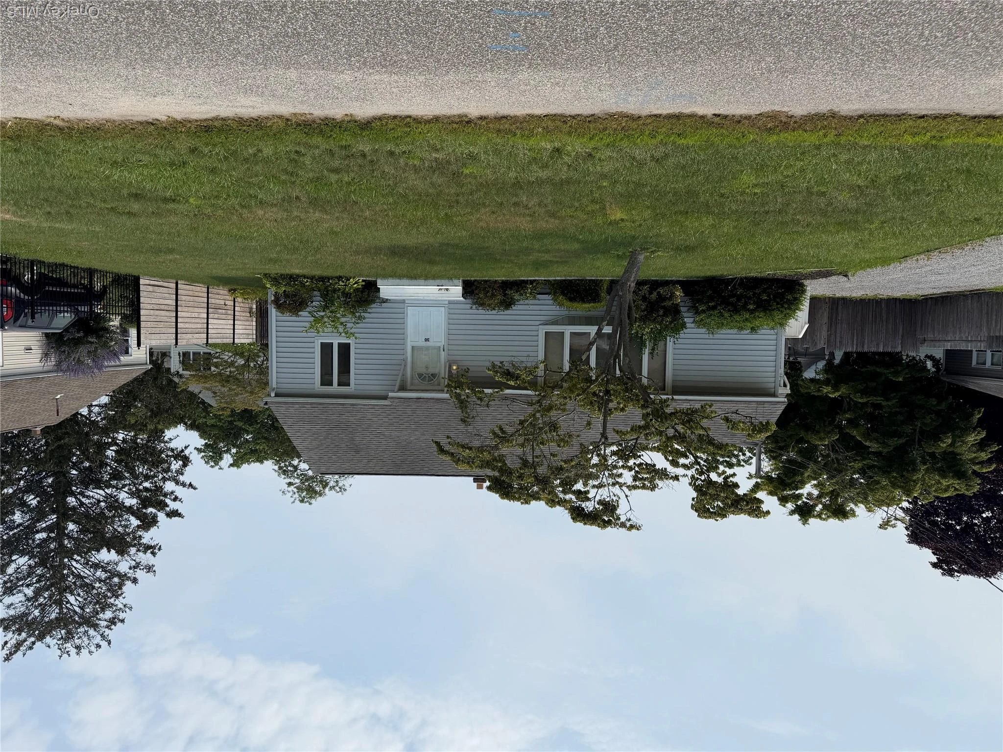 Photograph of 30 Bayview Avenue