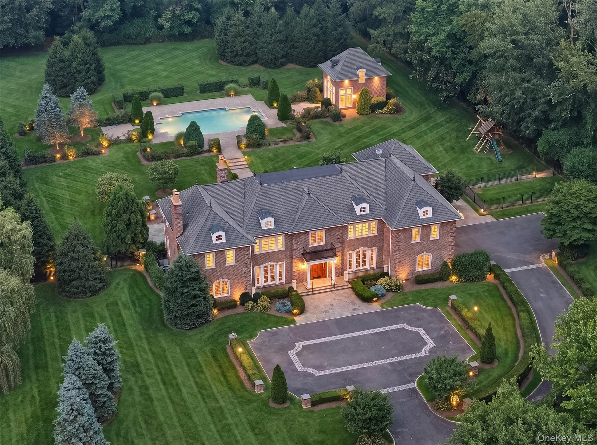 Photograph of 33 Chicken Valley Road