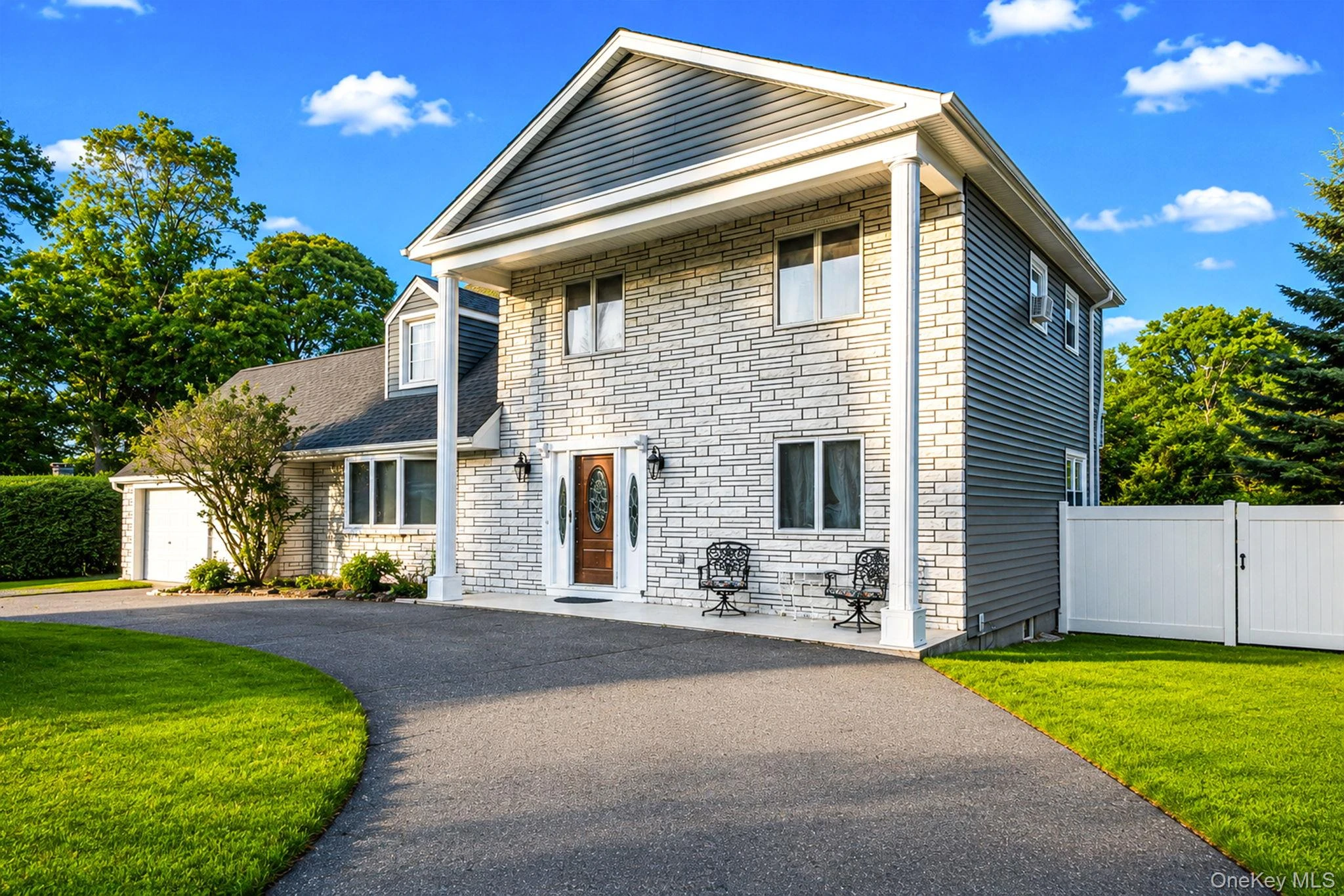 Photograph of 65 Avenue D