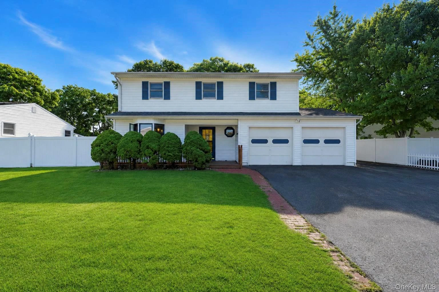 Photograph of 117 Selden Boulevard