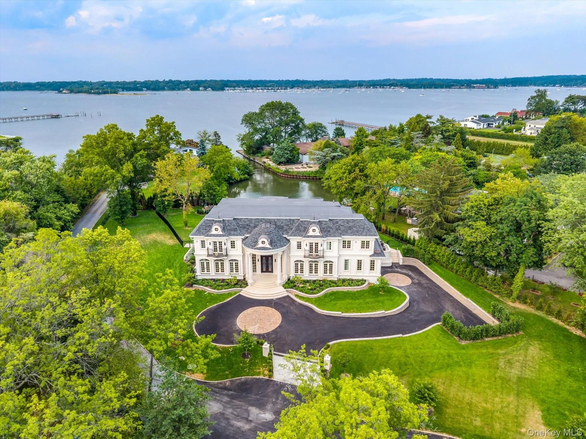Photograph of 566 Shore Road