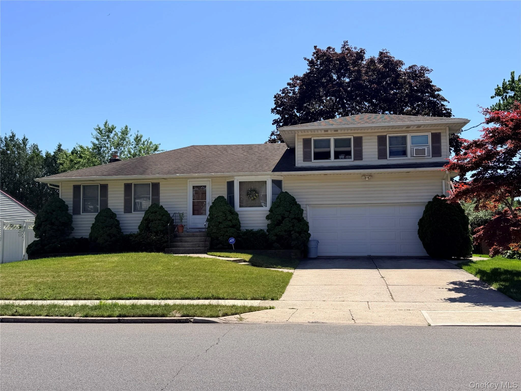 Photograph of 381 Monroe Avenue