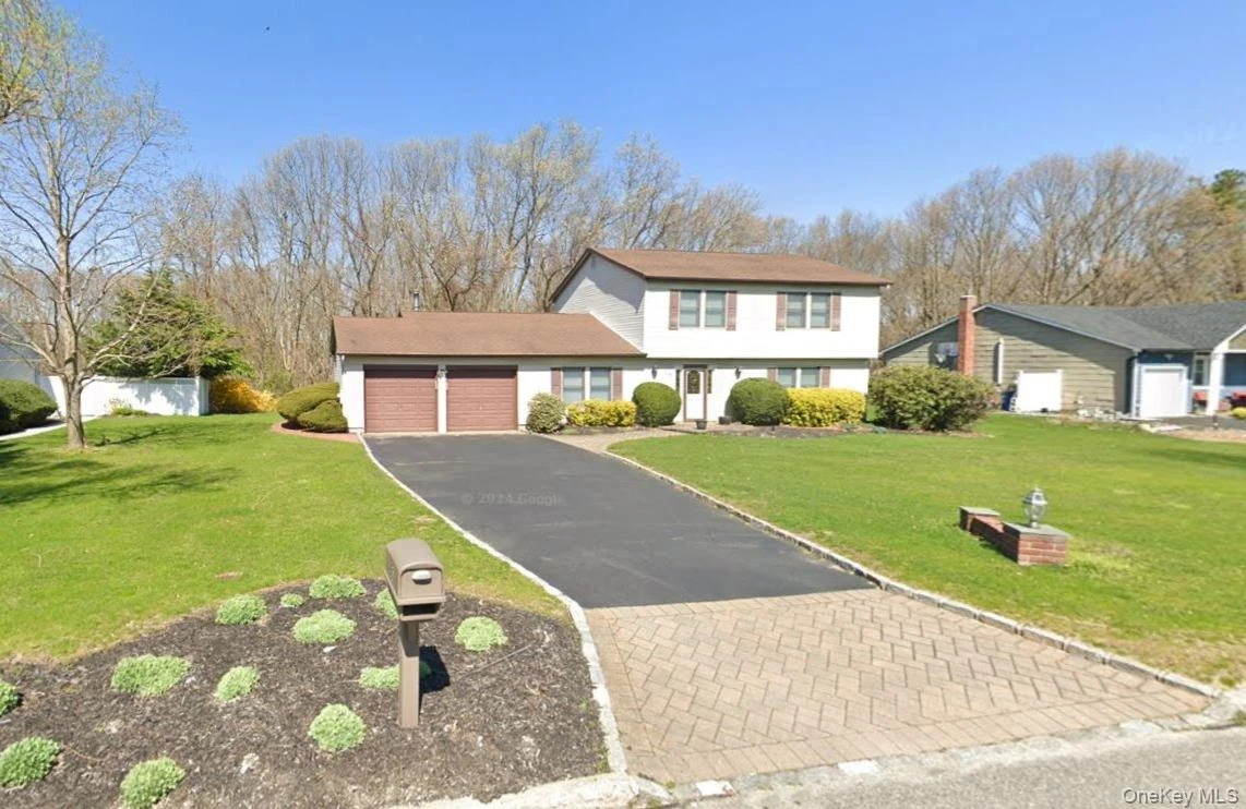 Photograph of 15 Stonehurst Lane