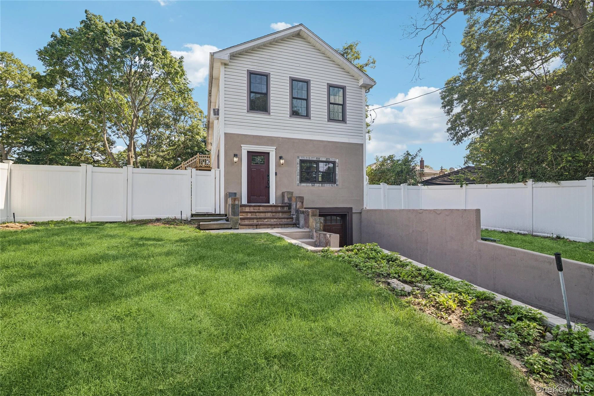 Photograph of 44 Ridgedale Avenue