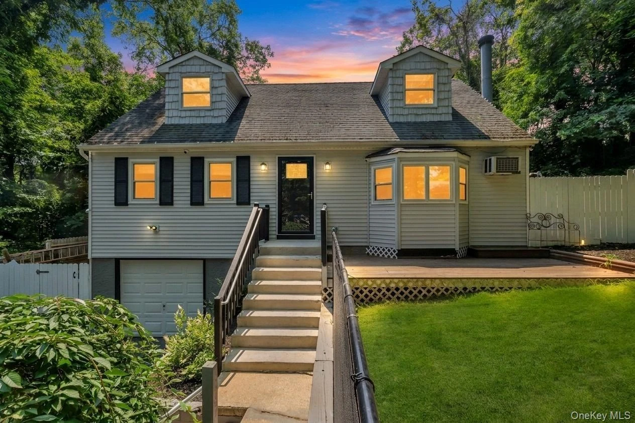 Photograph of 14 Seaside Avenue