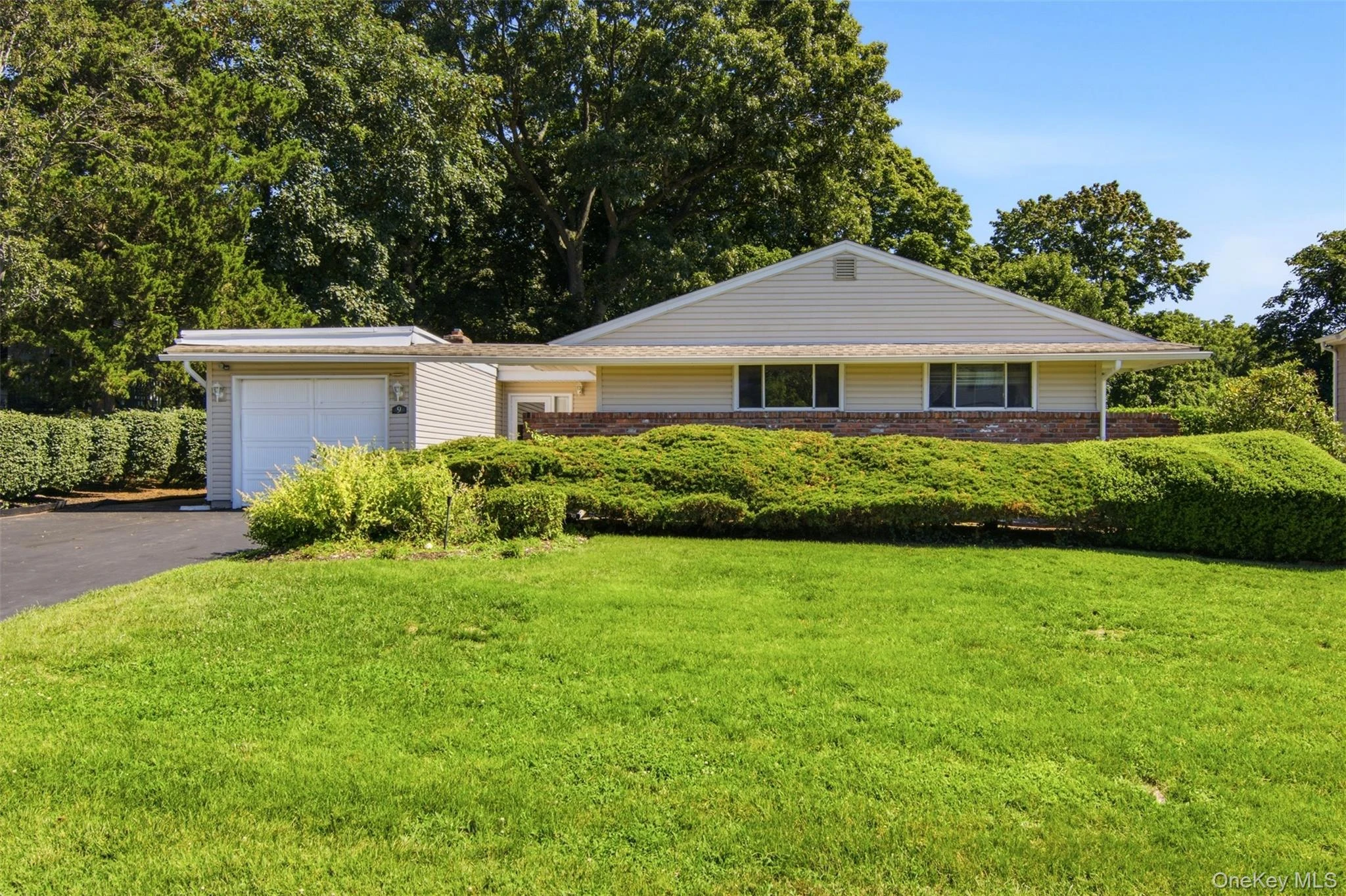 Photograph of 9 Bowman Lane