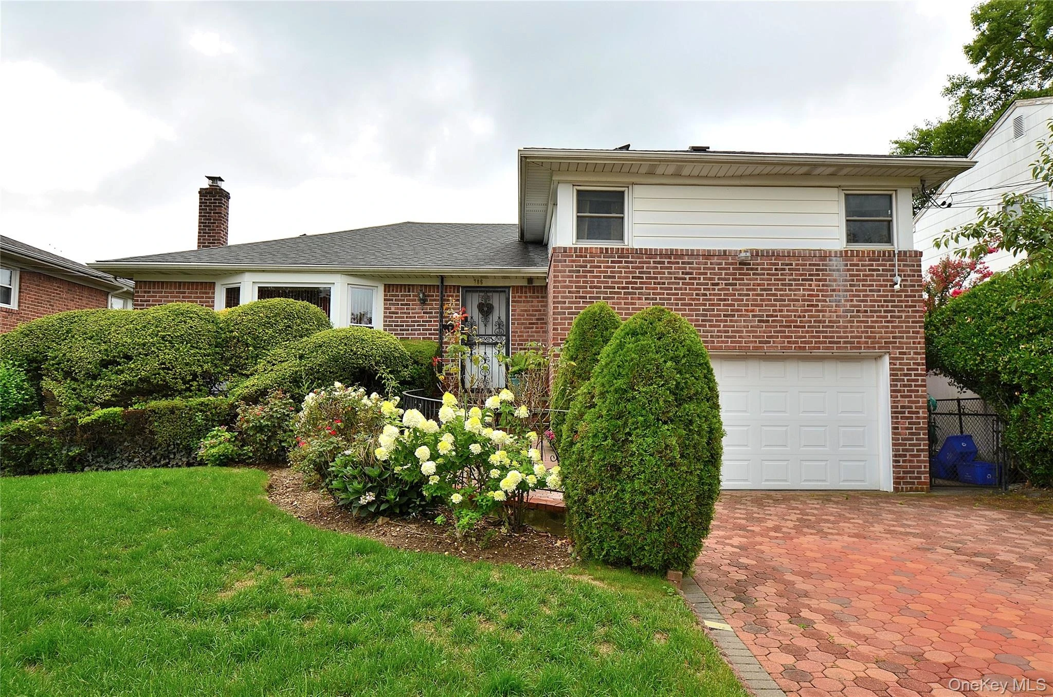 Photograph of 786 Carl Avenue