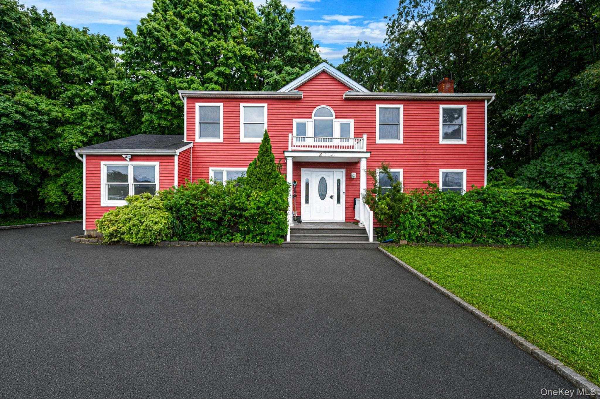 Photograph of 2475 Nesconset Highway