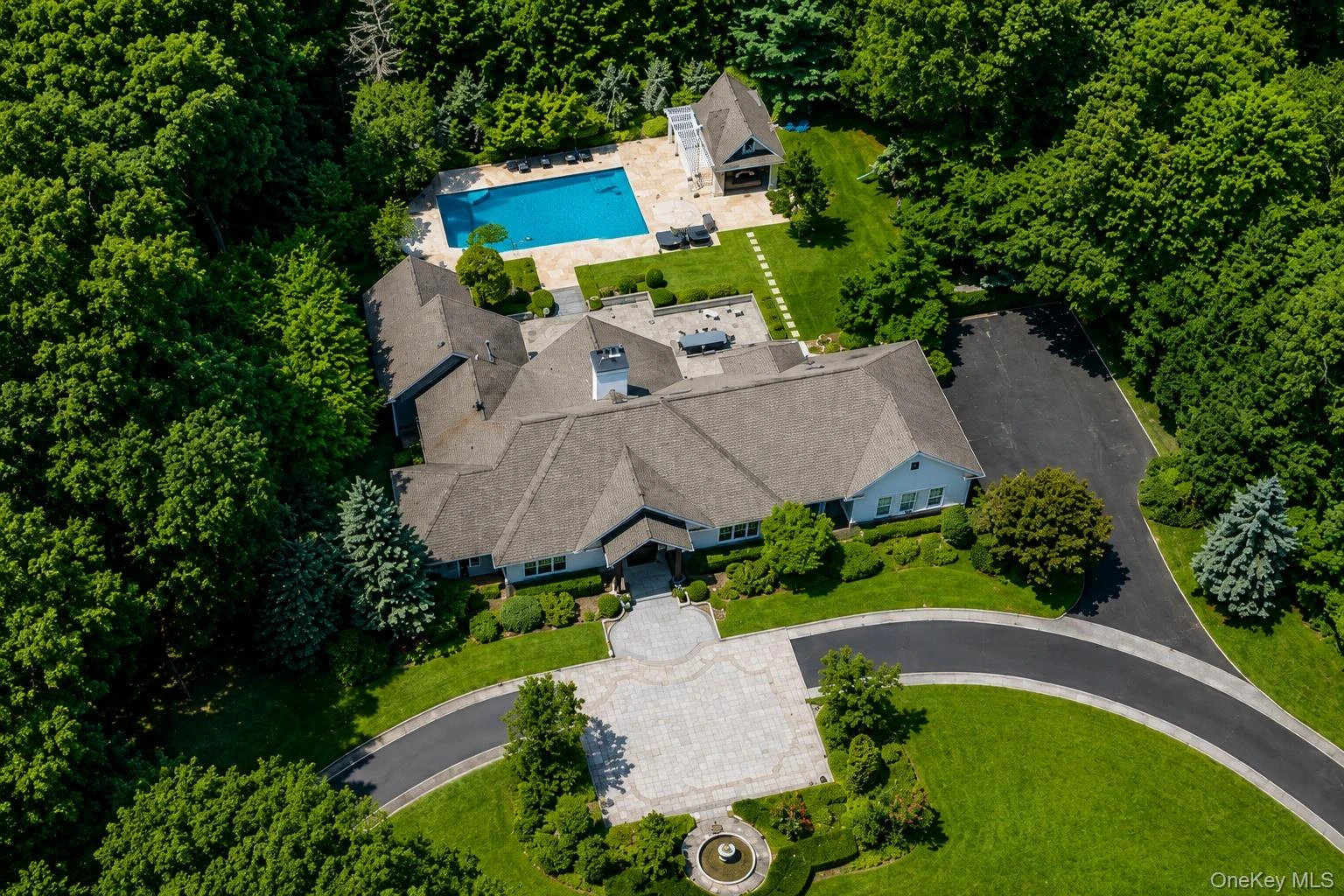 Photograph of 537 Split Rock Road