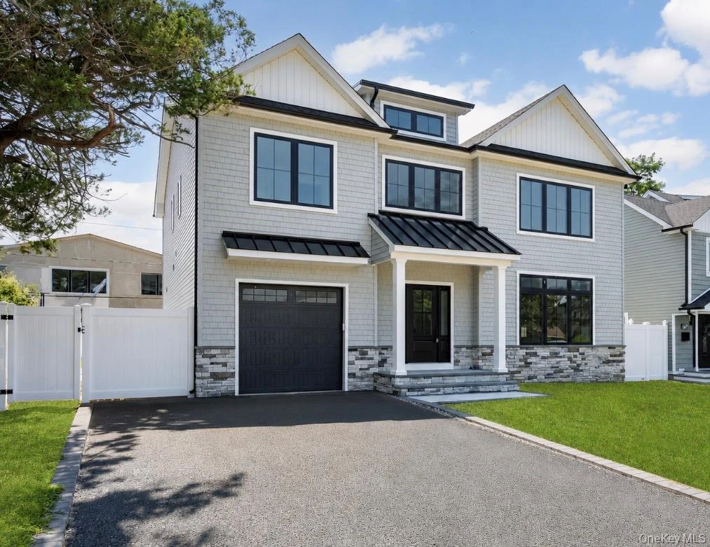 Photograph of 11 Forest Lane