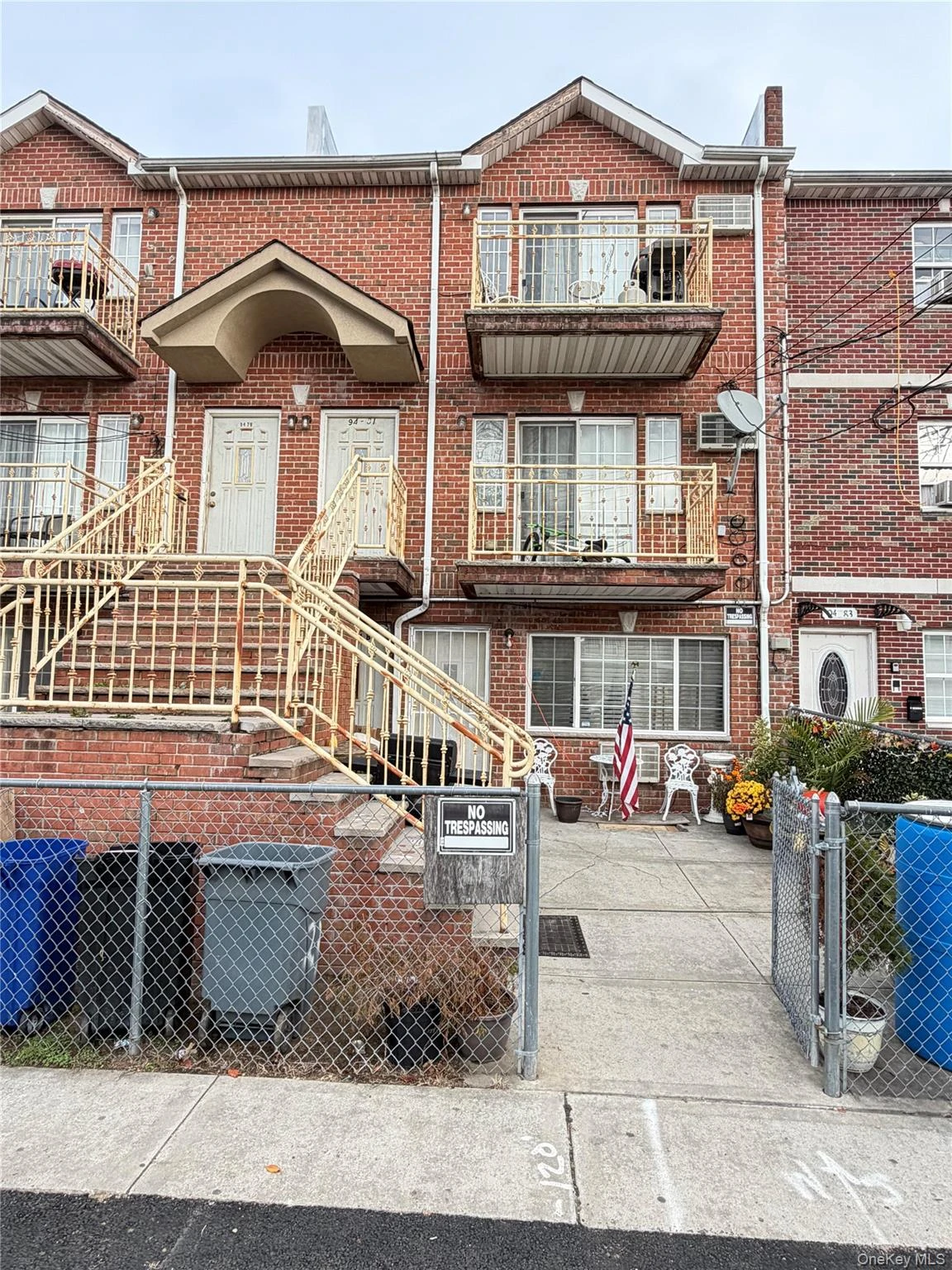 Photograph of 94-81 218th Street