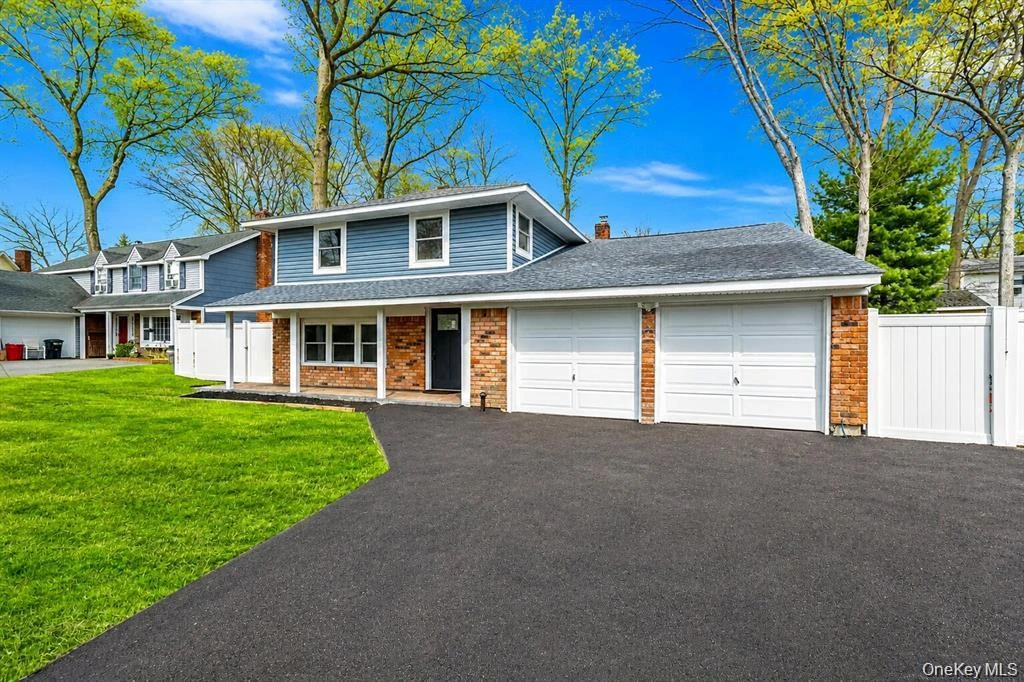 Photograph of 76 Moriches Road