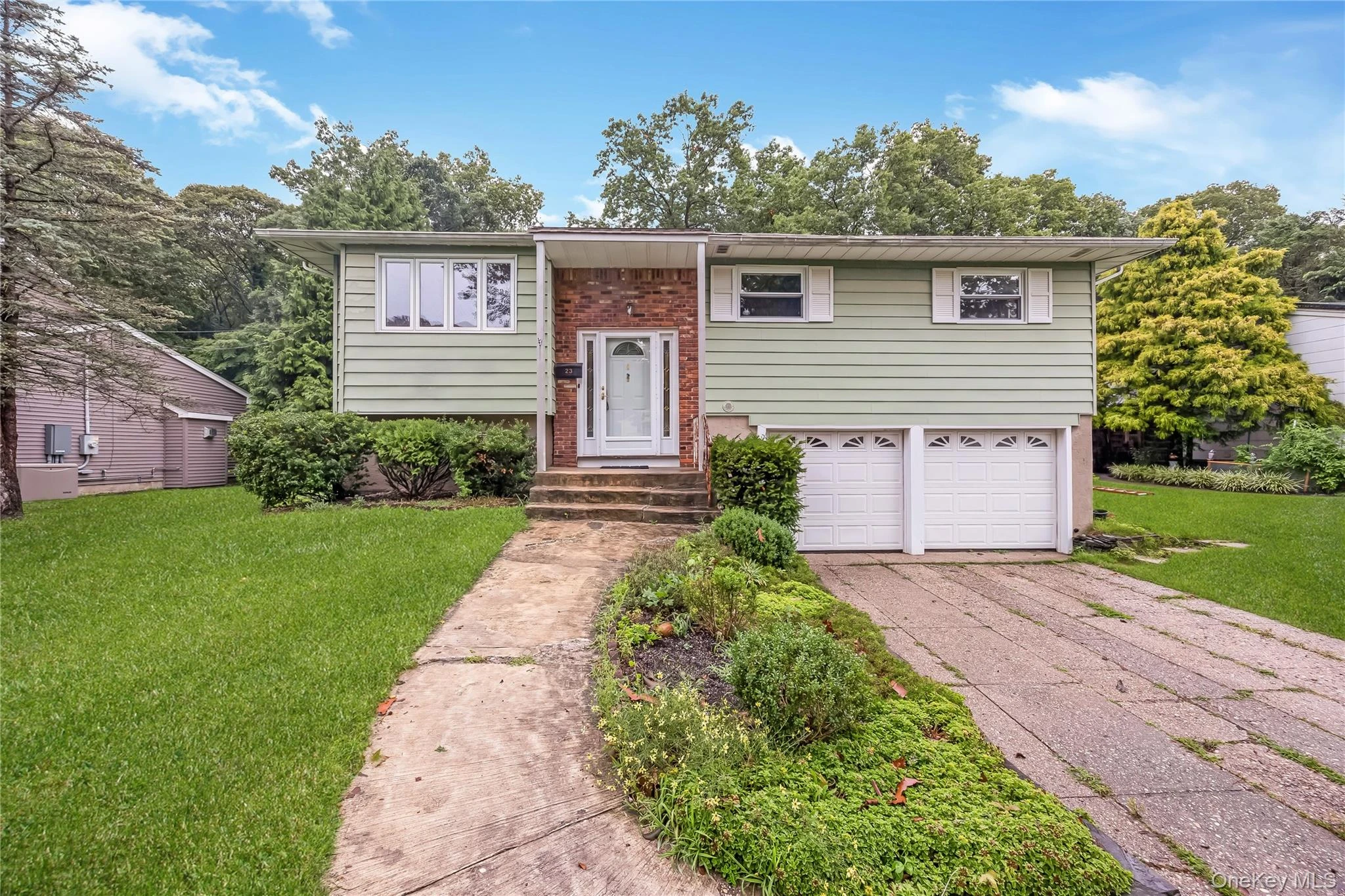 Photograph of 23 Country Lane Drive