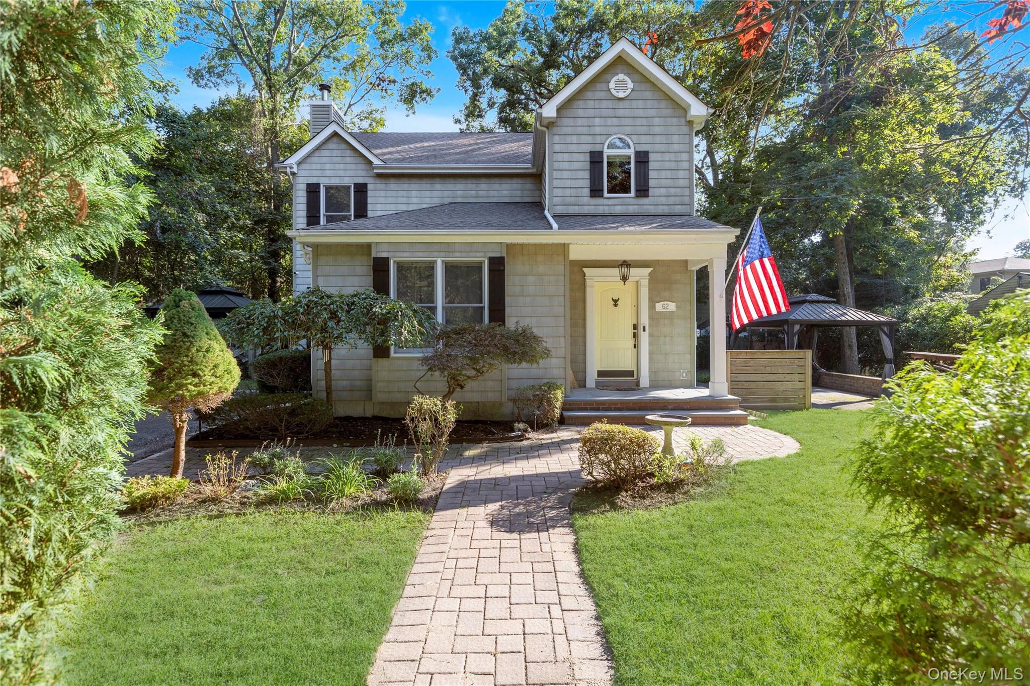 Photograph of 62 Douglaston Road