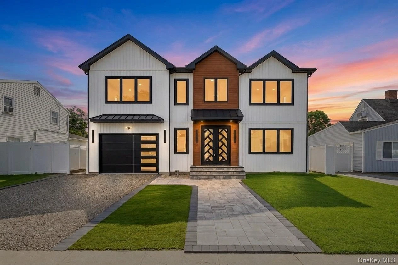 Photograph of 43 Cabot Lane