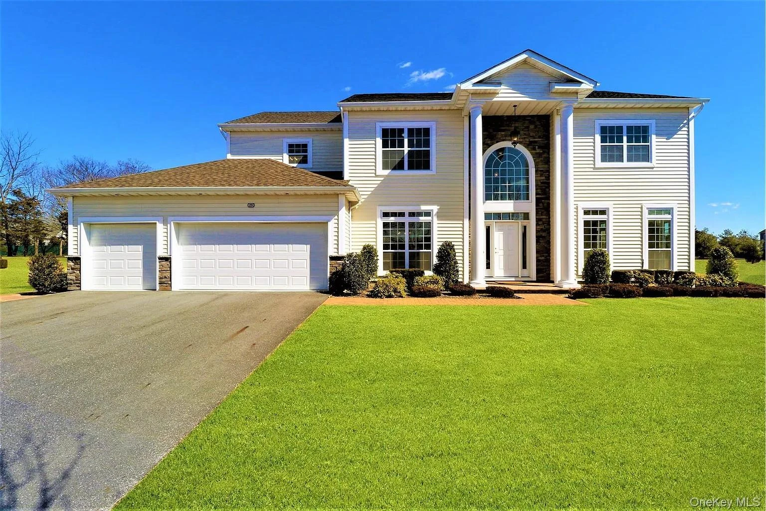 Photograph of 29 Hamlet Woods Drive