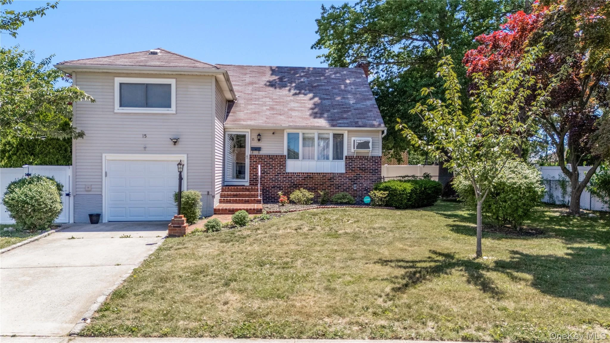 Photograph of 15 Ford Drive