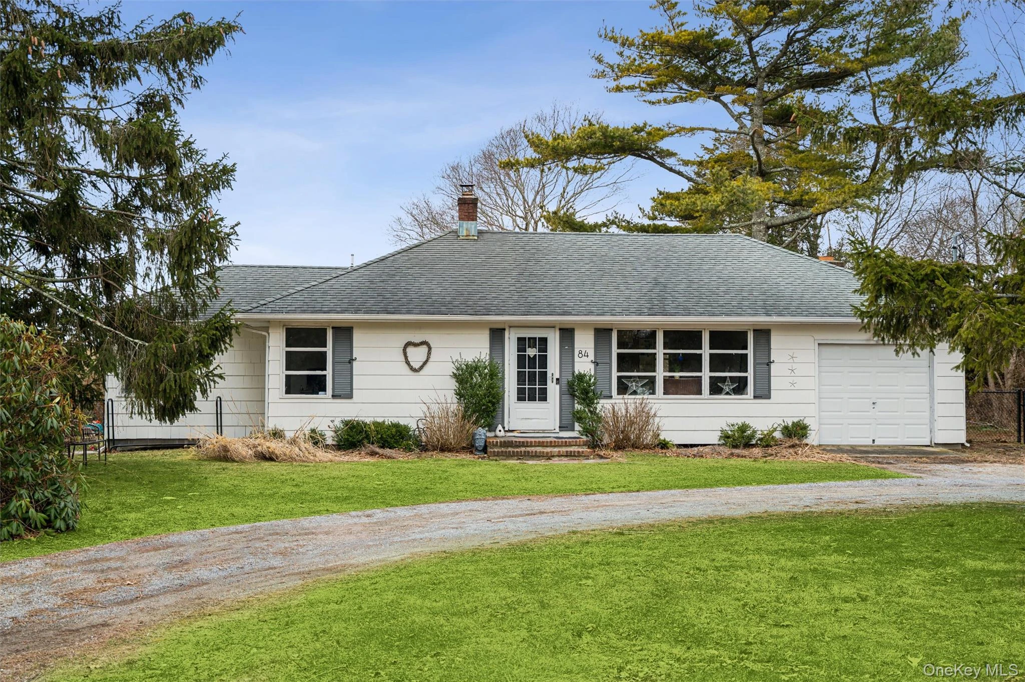 Photograph of 84 Evergreen Avenue
