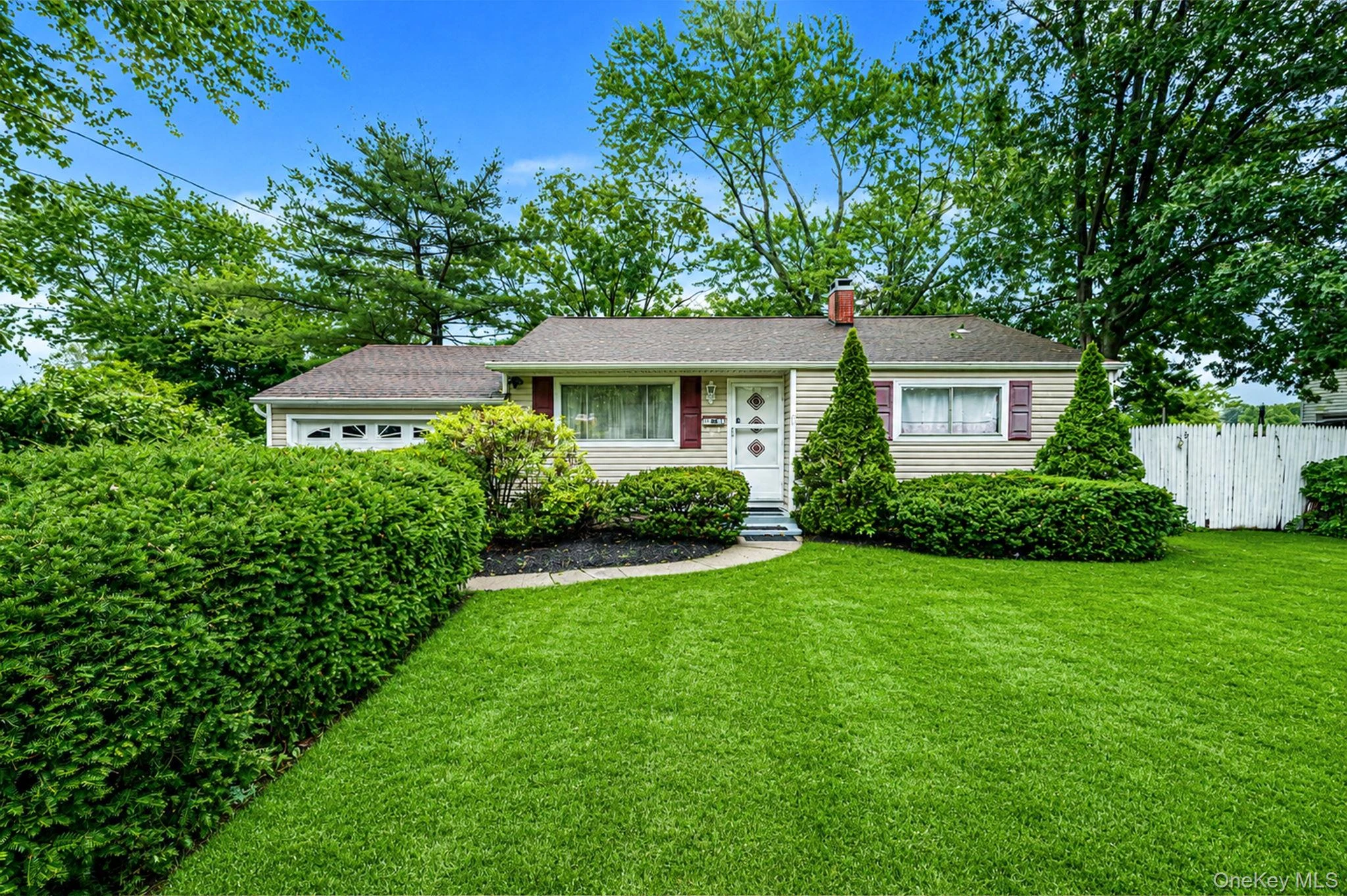 Photograph of 2715 Falcon Avenue