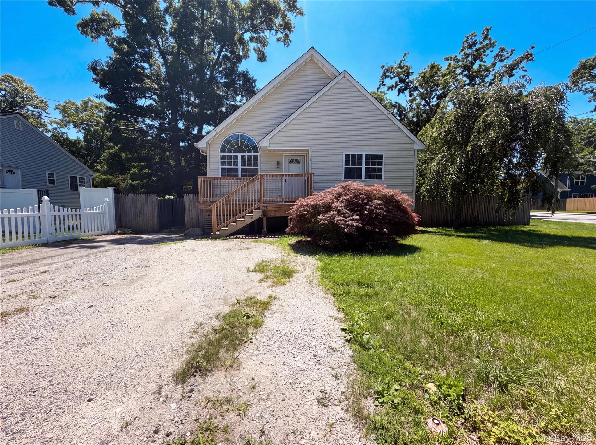 Photograph of 166 Moriches Avenue