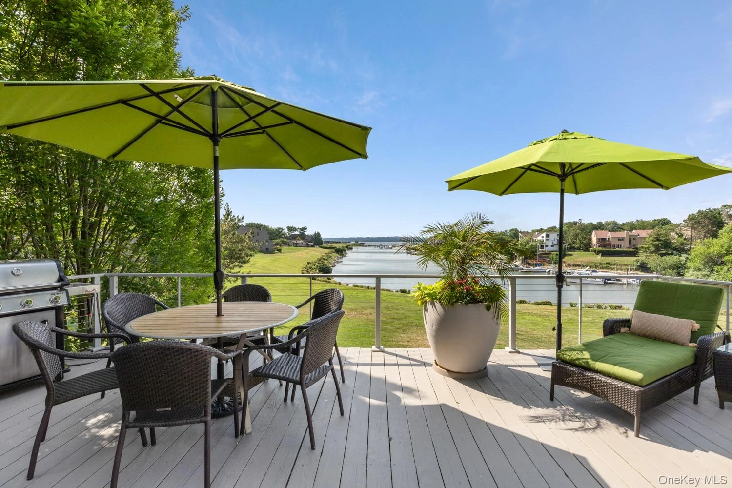 Photograph of 15 Harbour Point Drive
