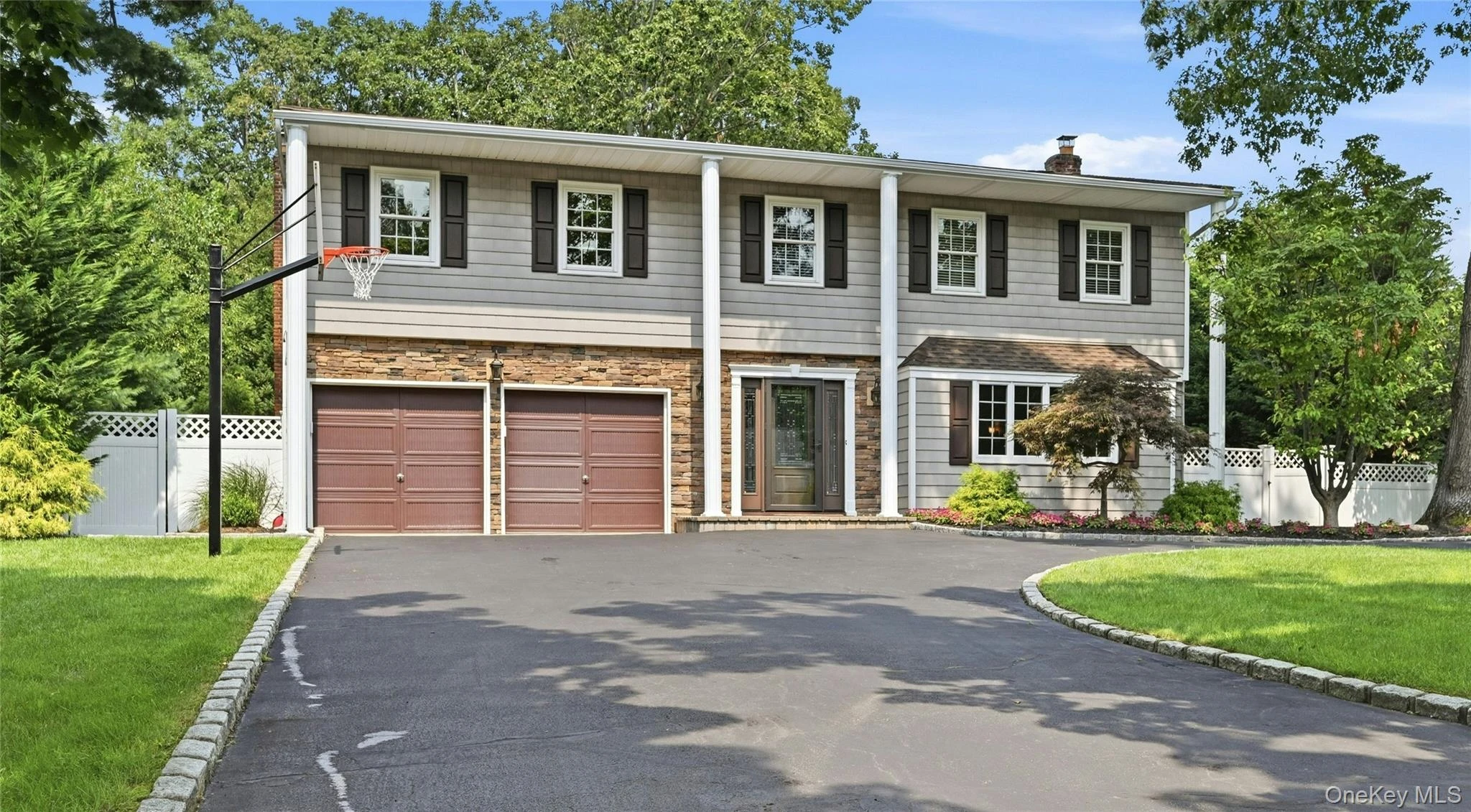 Photograph of 54 Twin Oaks Drive