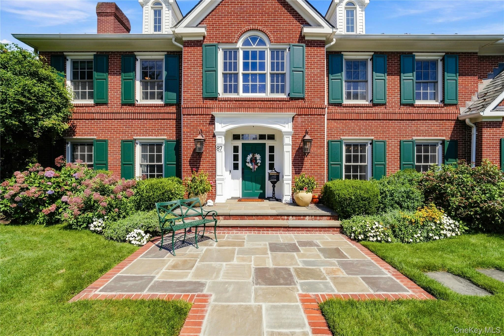 Photograph of 87 4th Street