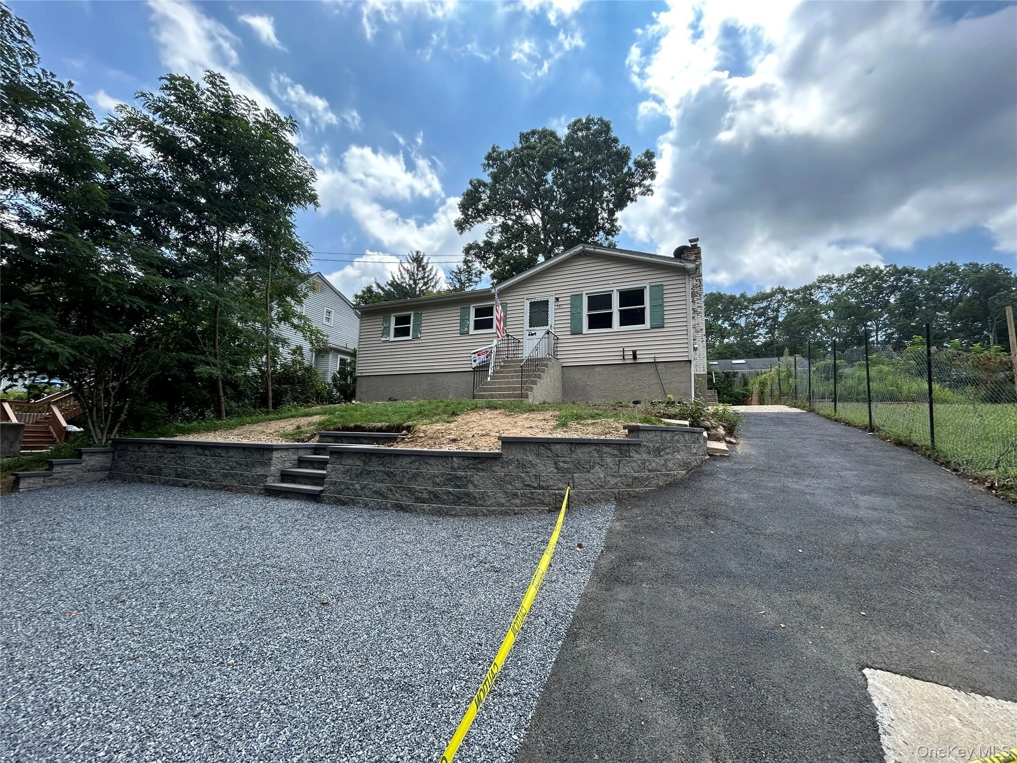Photograph of 142 New York Avenue