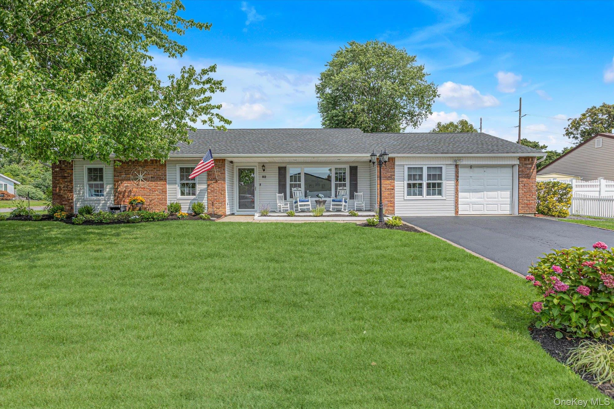 Photograph of 92 Sequoia Way
