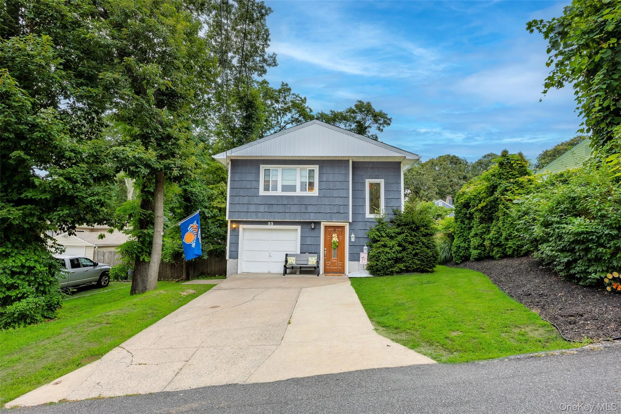 Photograph of 33 Manhasset Road
