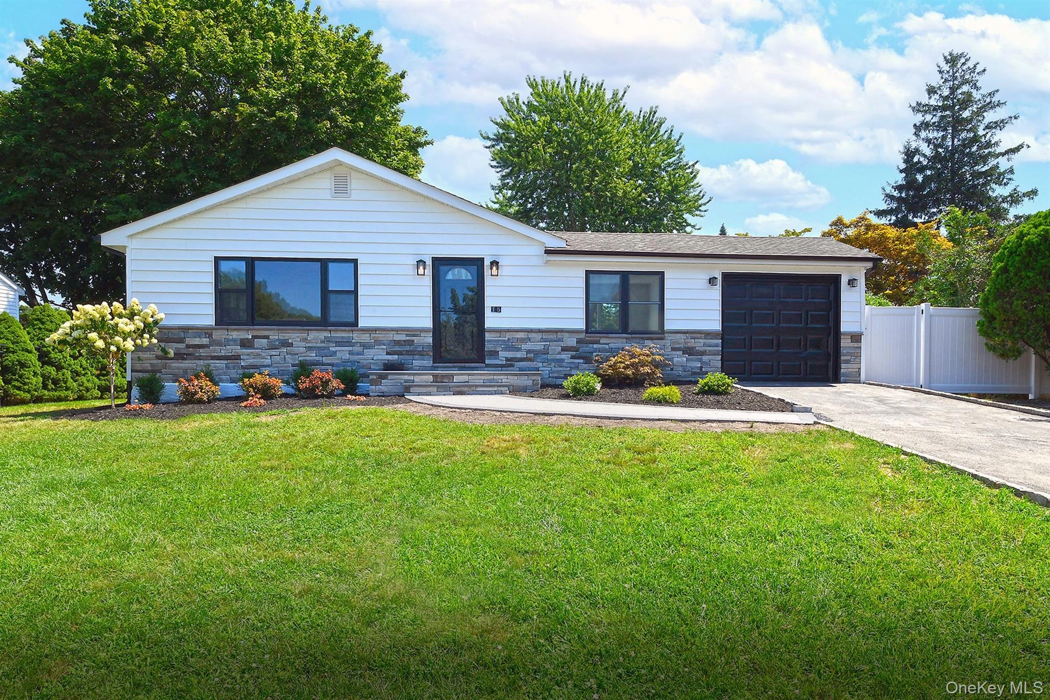 Photograph of 15 Parkview Drive