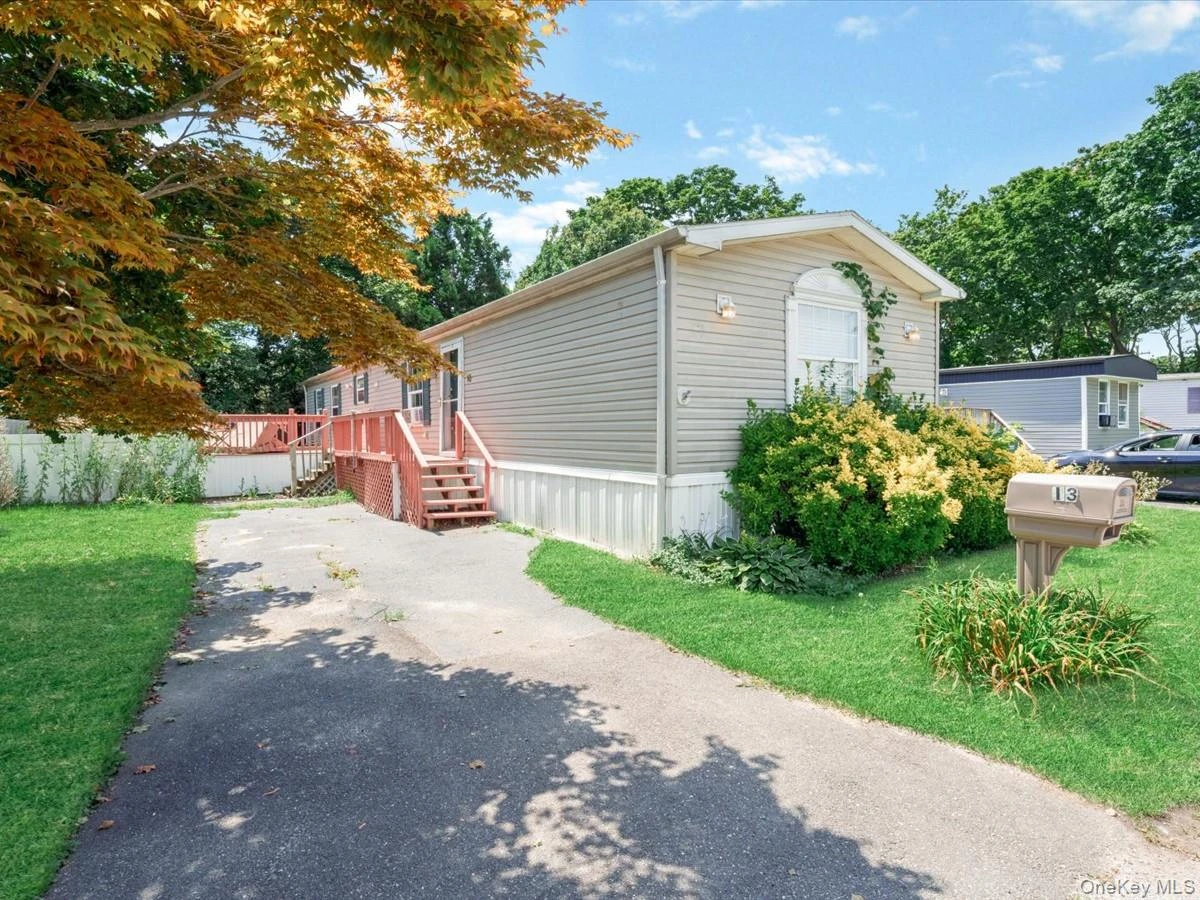 Photograph of 13 Mindy Lane
