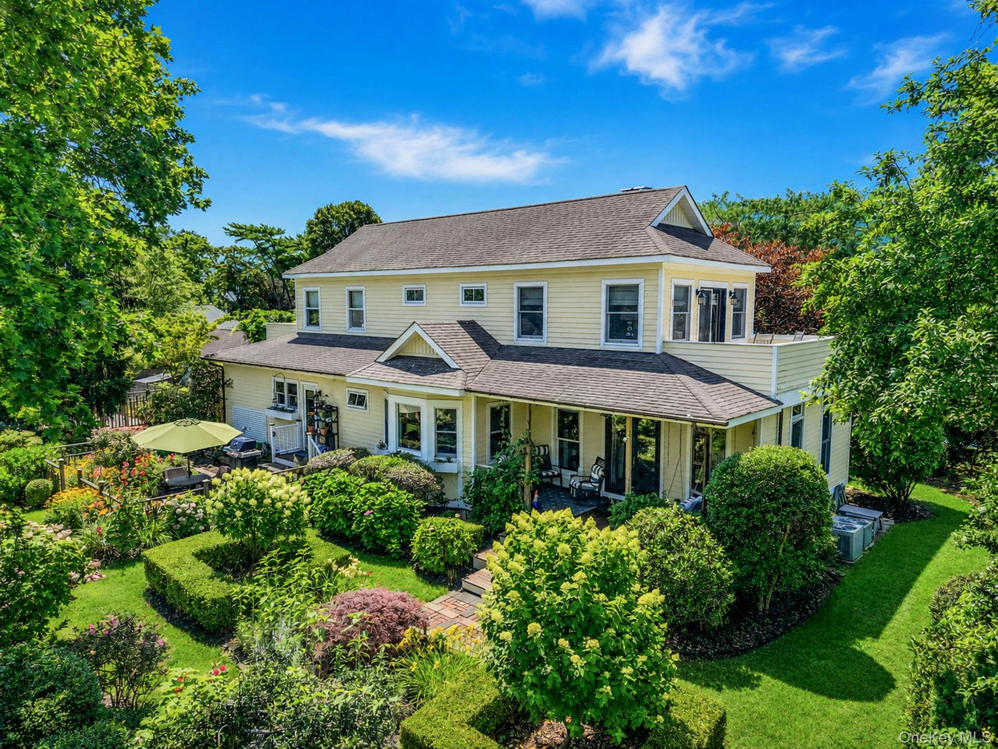 Photograph of 8 Jackson Avenue