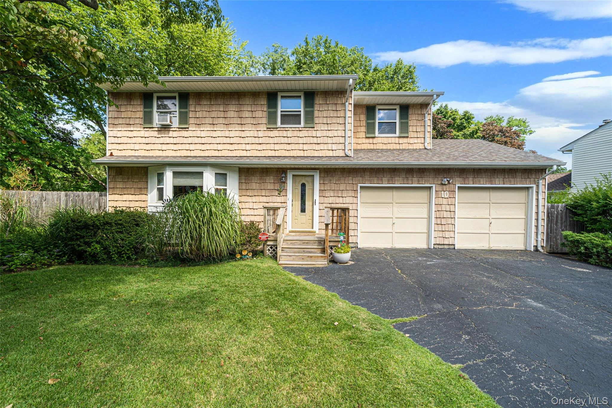 Photograph of 10 Foothill Lane
