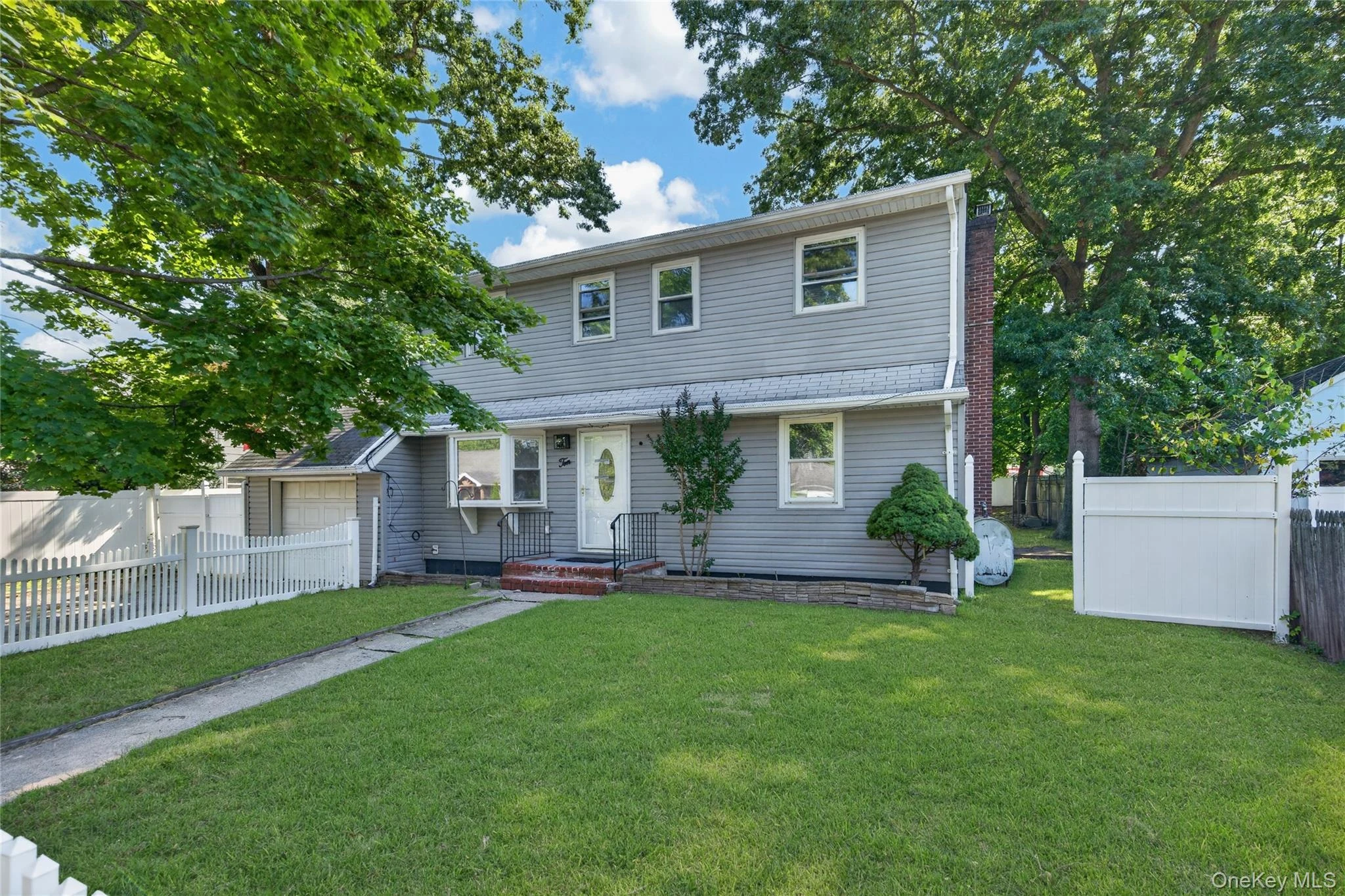 Photograph of 10 Field Place