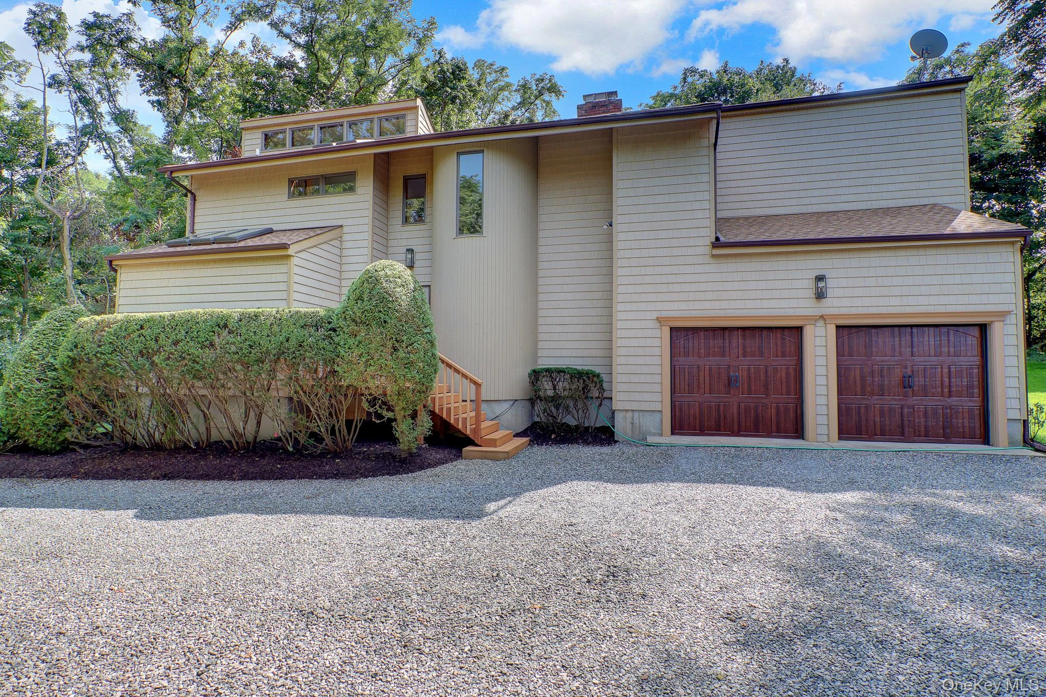 Photograph of 64 Fort Salonga Road