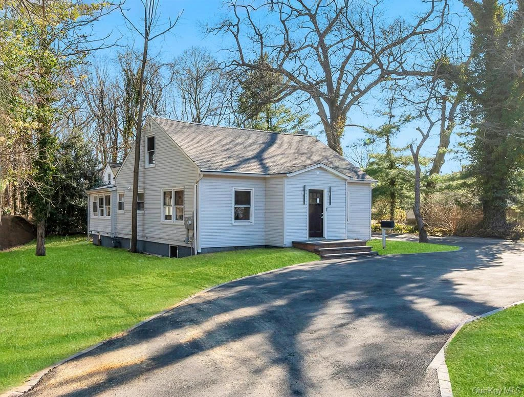 Photograph of 624 Townline Road
