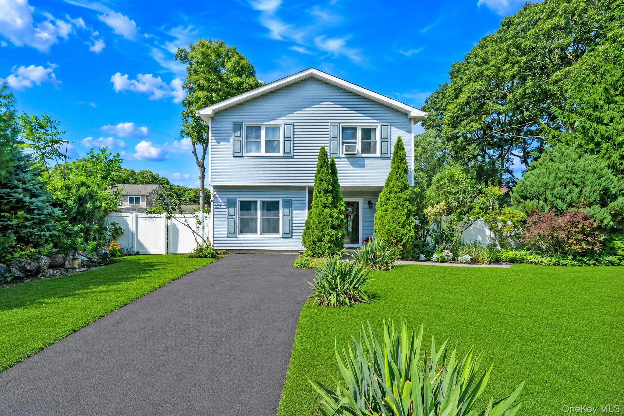 Photograph of 37 Main Avenue