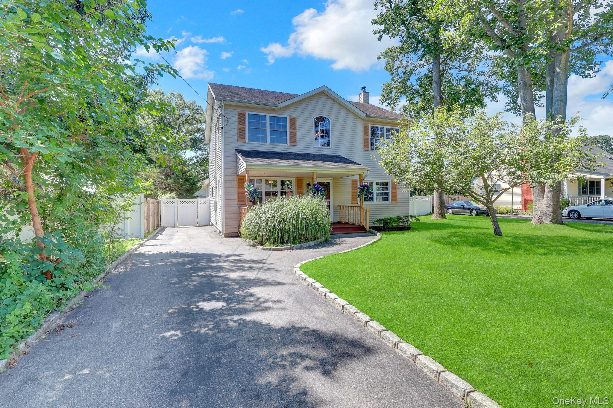 Photograph of 18 Aster Avenue
