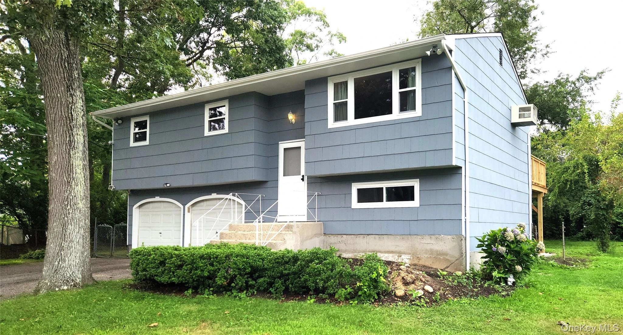 Photograph of 339 Deer Road